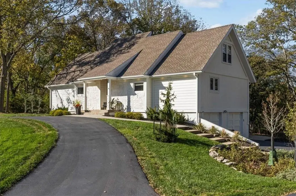 13225 Kimberly Circle, Olathe, KS 66061 - Image #1