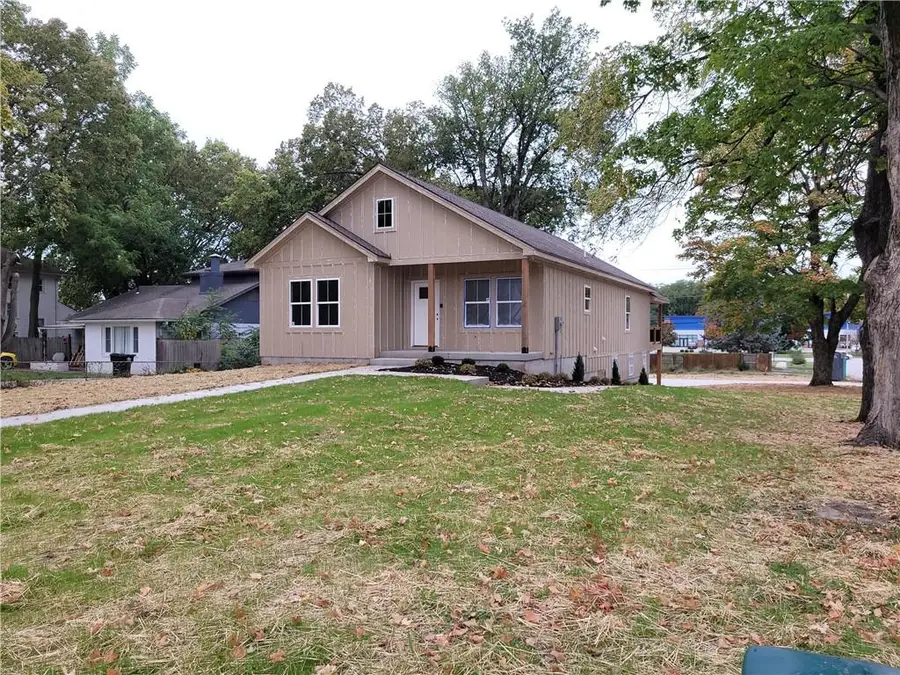 1400 S Dodgion Avenue, Independence, MO 64055 - Image #2