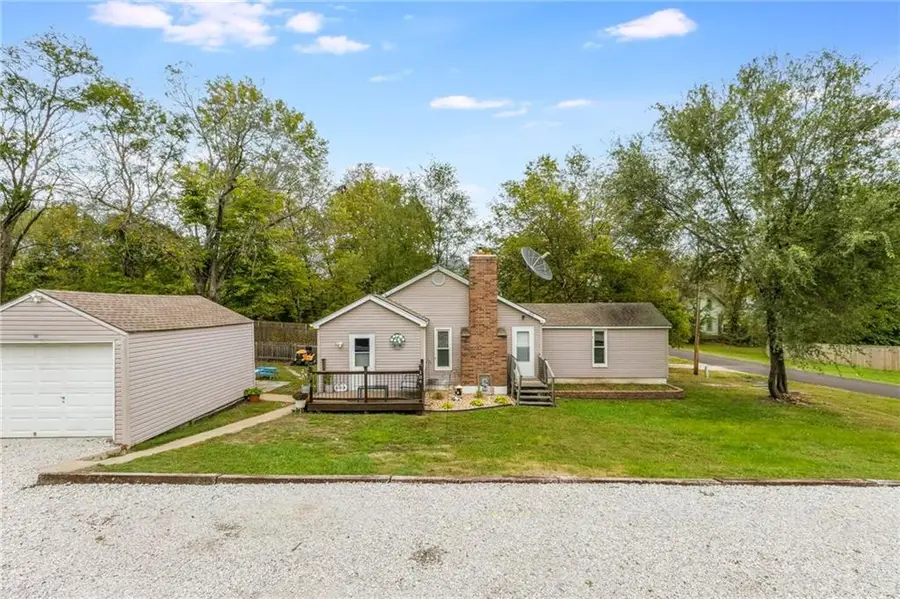 104 W 3rd Street, Freeman, MO 64746 - Image #2