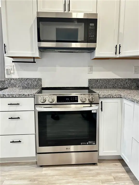 821 Pottawatomie Street, Leavenworth, KS 66048 - #2