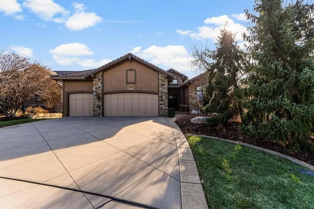 26583 W 100th Place, Olathe, KS 66061 - Image #1