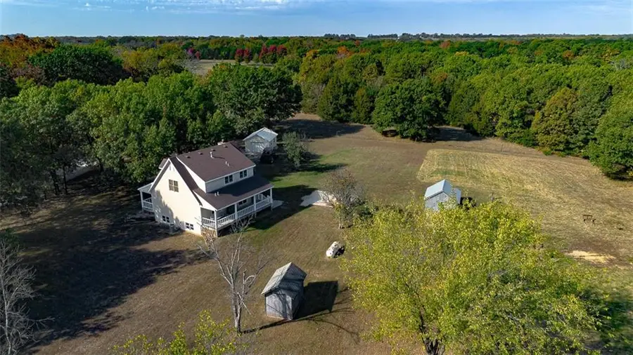 1140 N 100th Road, Baldwin City, KS 66006 - Image #2