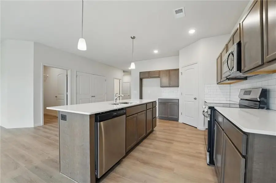 409 SW Redbud Court, Blue Springs, MO 64014 - Image #3