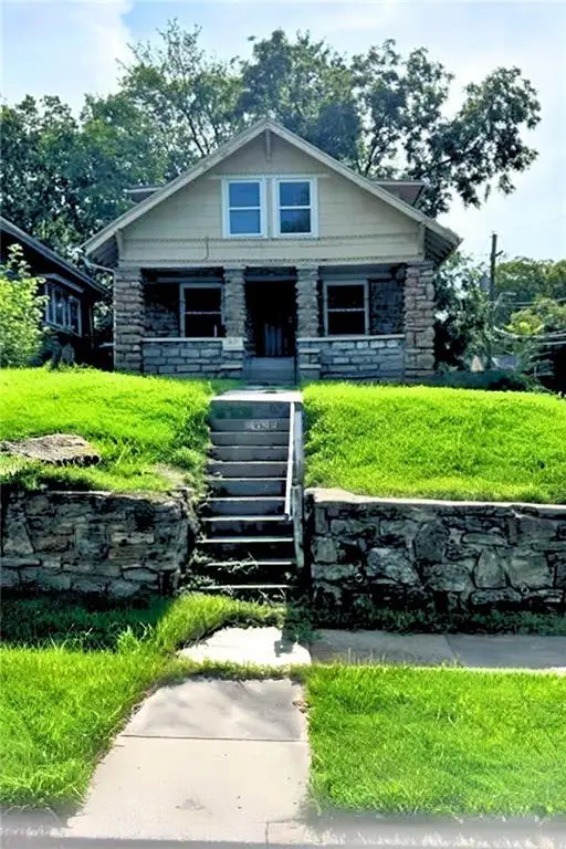 3631 Chestnut Street, Kansas City, MO 64130