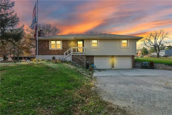 10422 S Outer Belt Road, Oak Grove, MO 64075