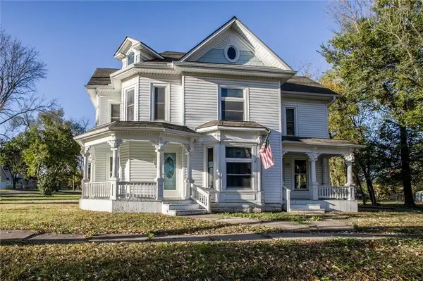 607 Main Street, Garden City, MO 64747