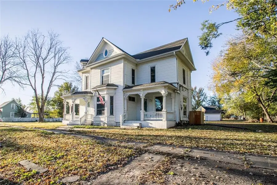 607 Main Street, Garden City, MO 64747 - #2