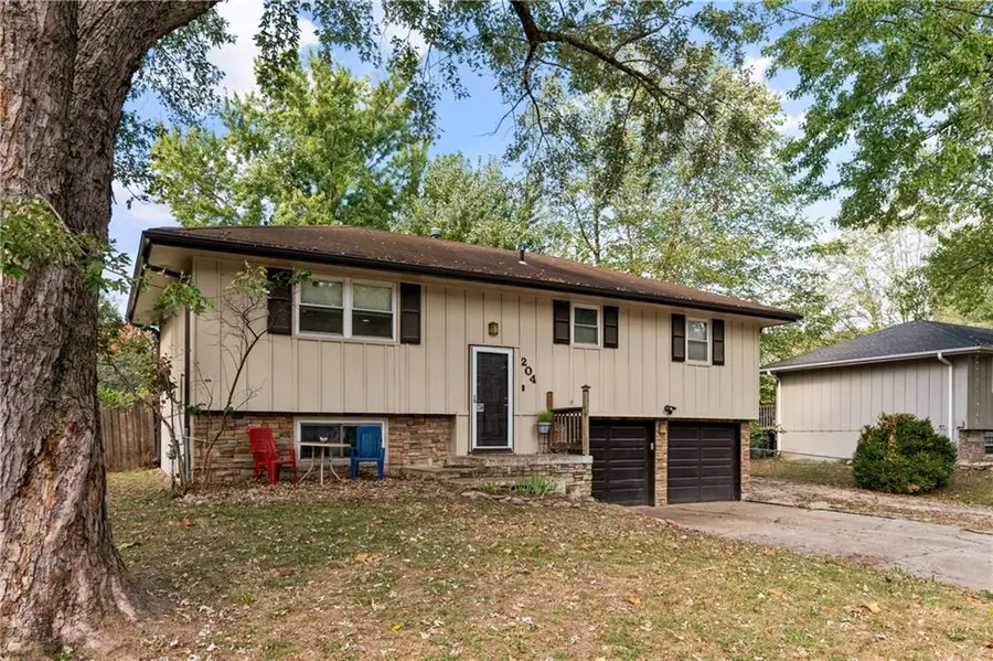204 Young Street, Grain Valley, MO 64029 - Image #3