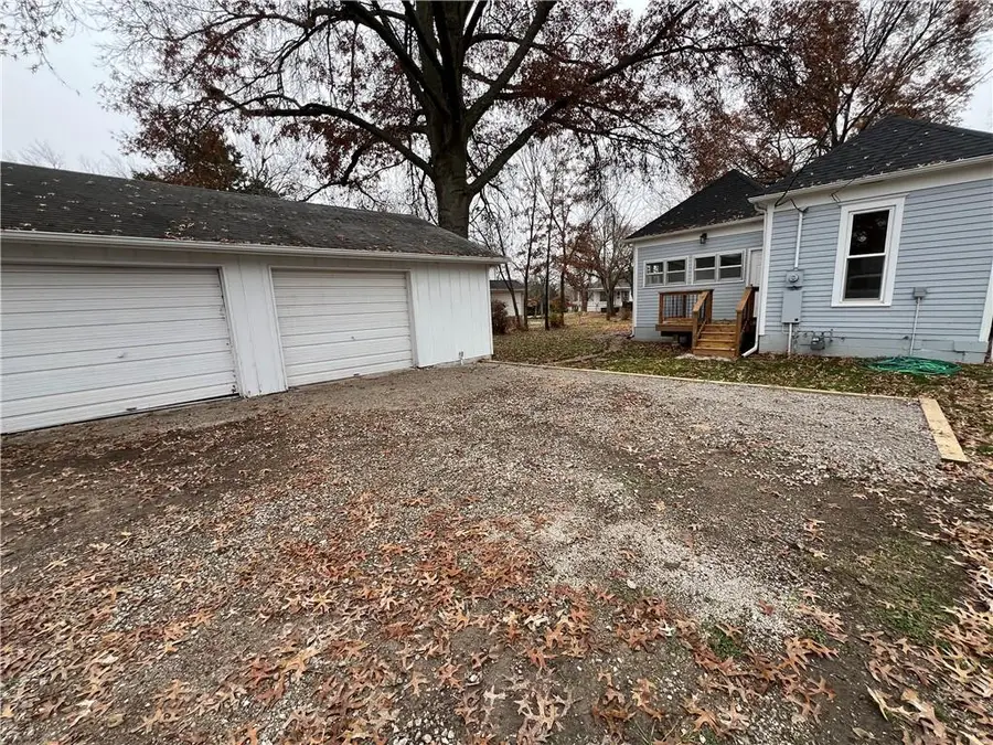 606 E Miami Street, Paola, KS 66071 - Image #3