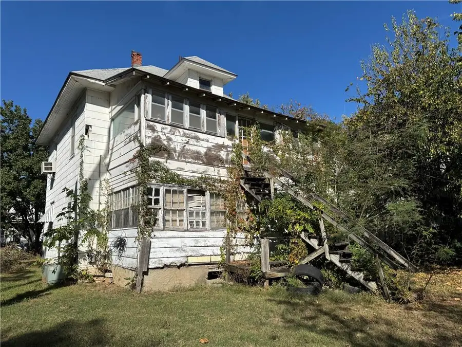 1806 Clark Avenue, Parsons, KS 67357 - Image #3