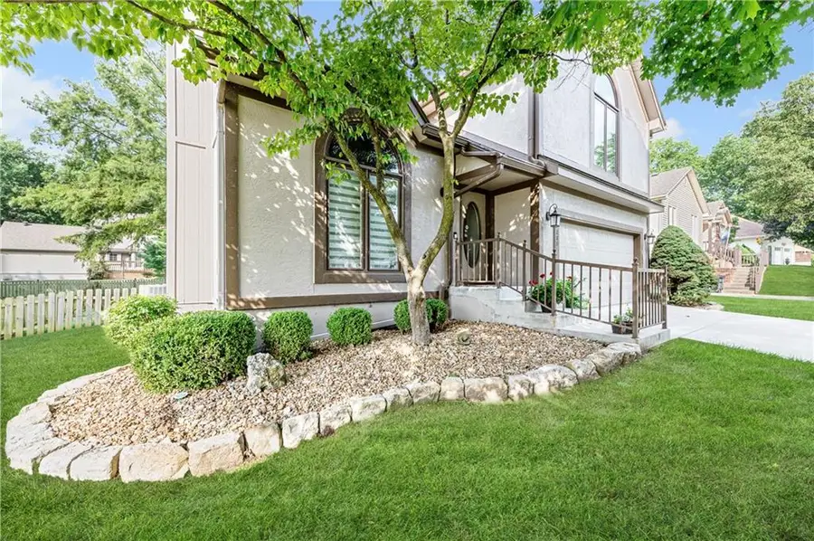 280 Beau Drive, Blue Springs, MO 64014 - Image #3