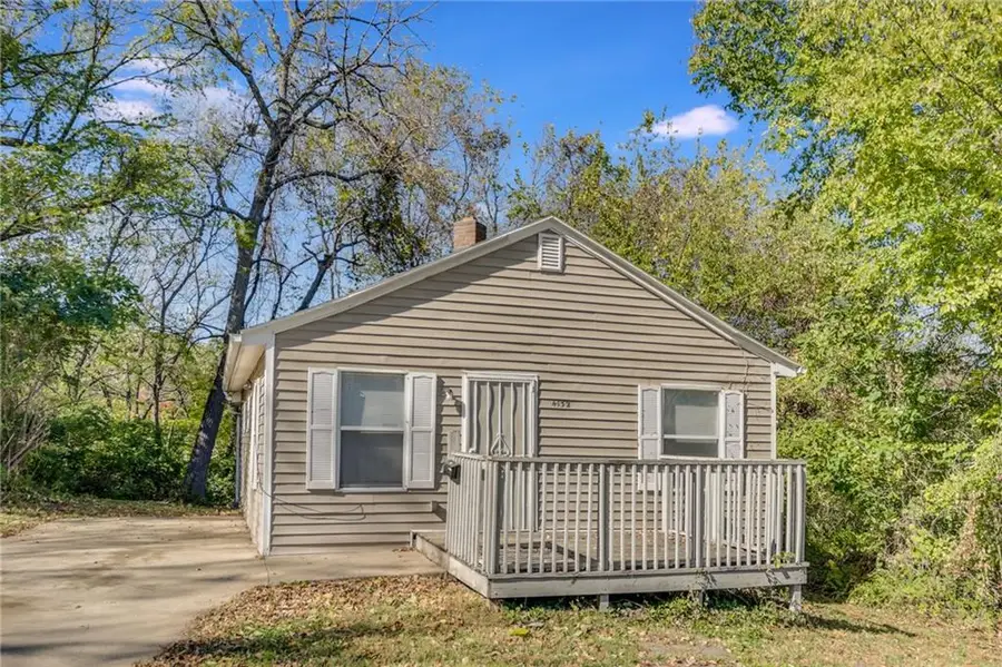 4132 Spruce Avenue, Kansas City, MO 64130 - Image #2