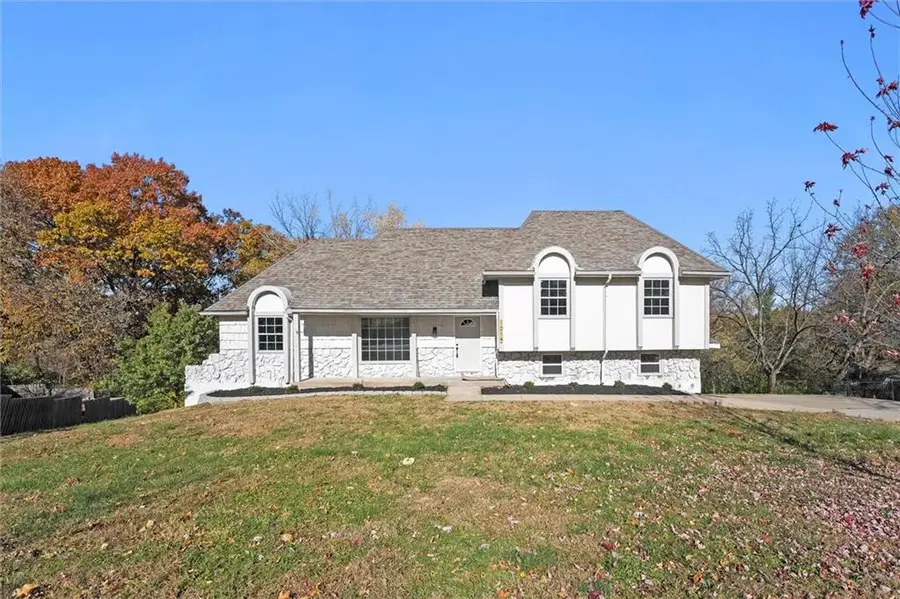 1014 N Forest Lane, Liberty, MO 64068 - Image #2