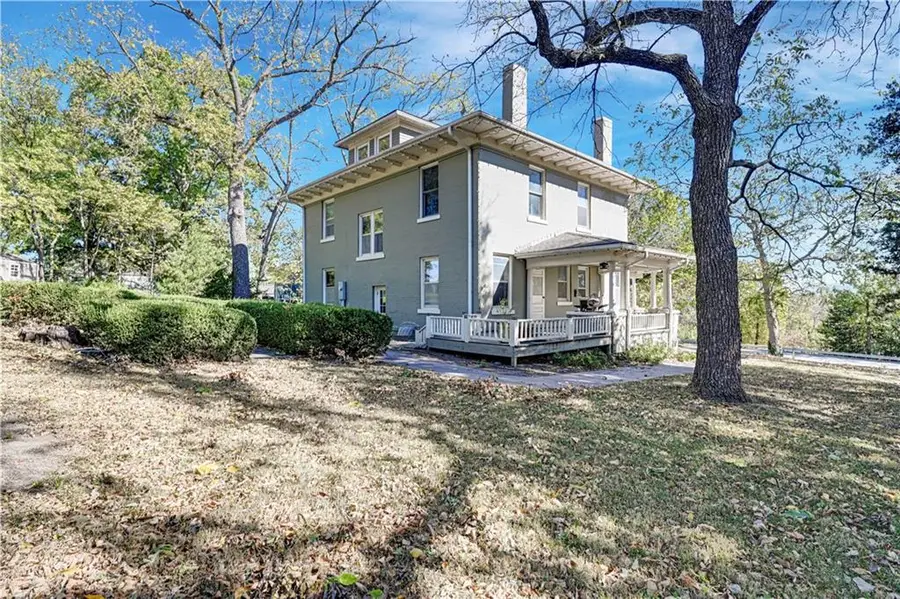 221 W Front Street, Bonner Springs, KS 66012 - Image #3