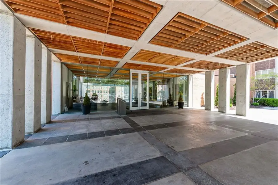 221 W 48th Street #905, Kansas City, MO 64112 - #3