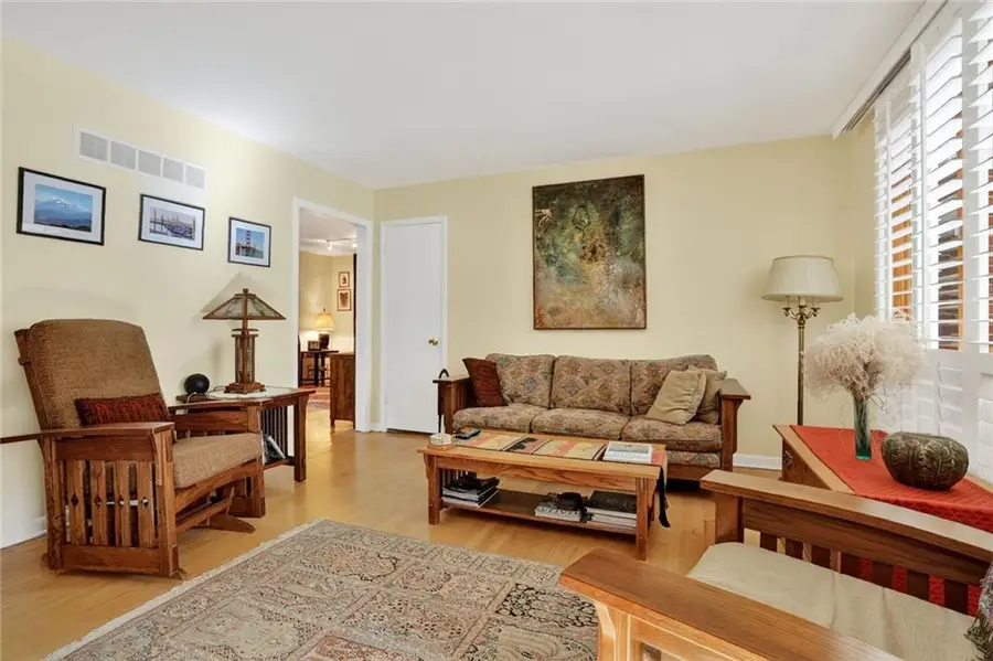 6159 Circle View Drive, Kansas City, MO 64118 - Image #3