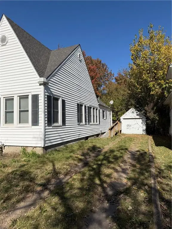 3027 Washington Avenue, Parsons, KS 67357 - Image #2