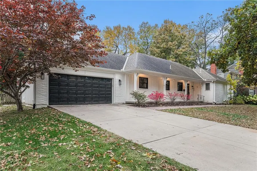 4909 W 68th Street, Prairie Village, KS 66208 - Image #2