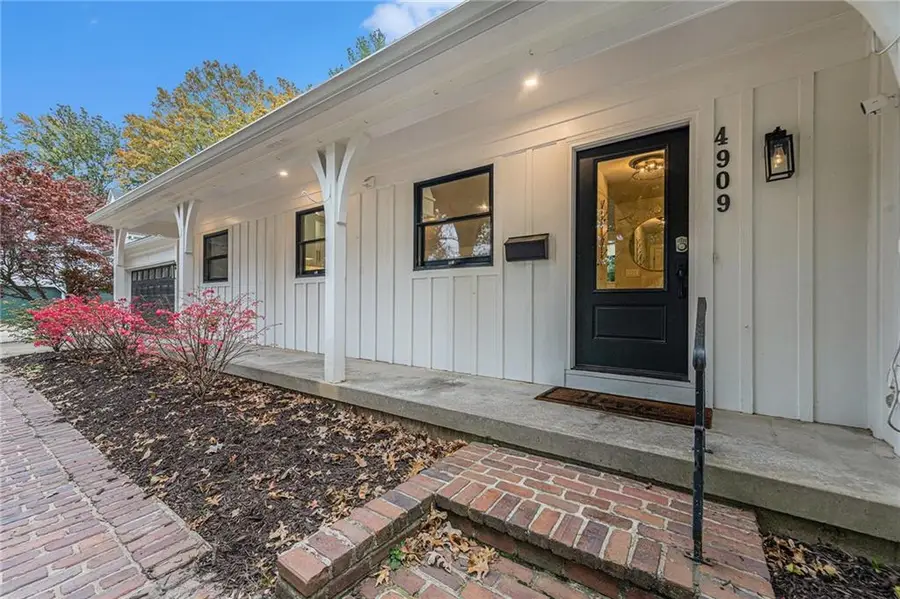 4909 W 68th Street, Prairie Village, KS 66208 - Image #3