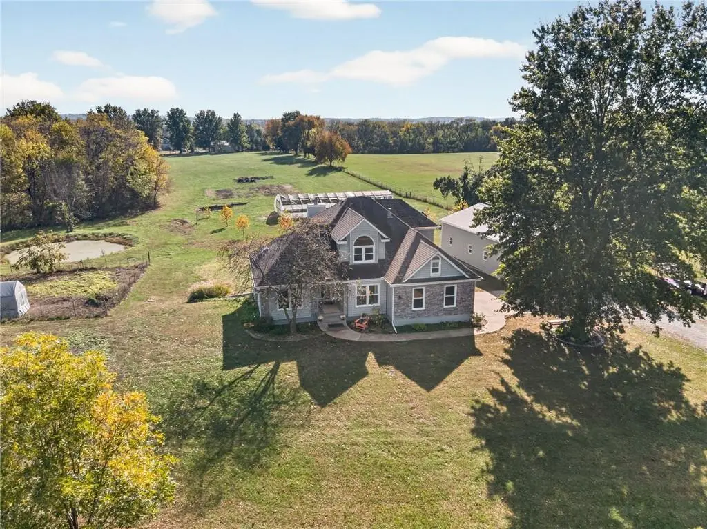 36605 E Pink Hill Road, Oak Grove, MO 64075 - Image #1