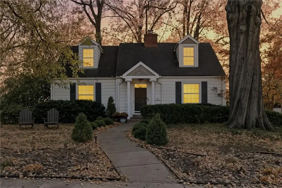 3007 W 51st Terrace, Westwood, KS 66205 - Image #2