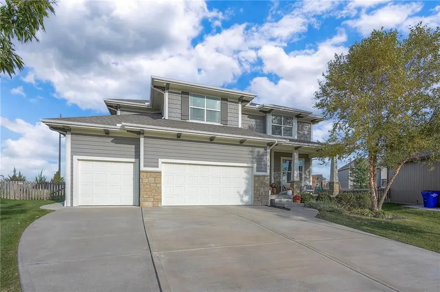 19034 W 166th Terrace, Olathe, KS 66062 - Image #2