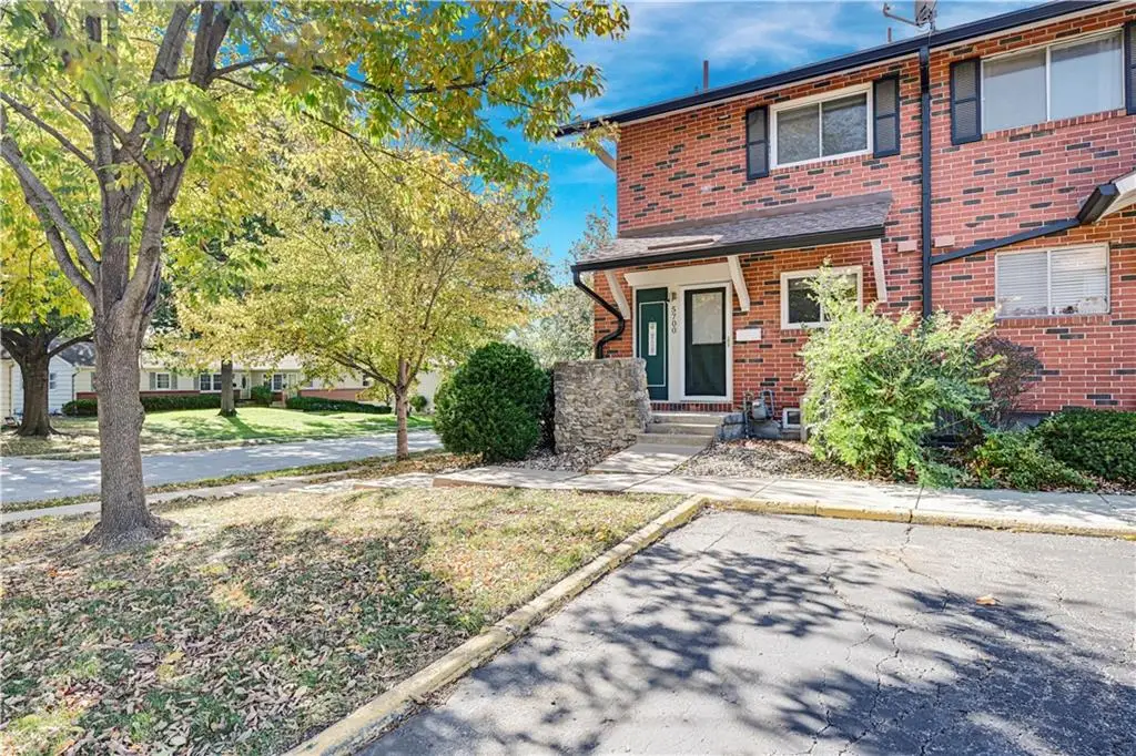 5700 W 97th Street, Overland Park, KS 66207 - Image #1