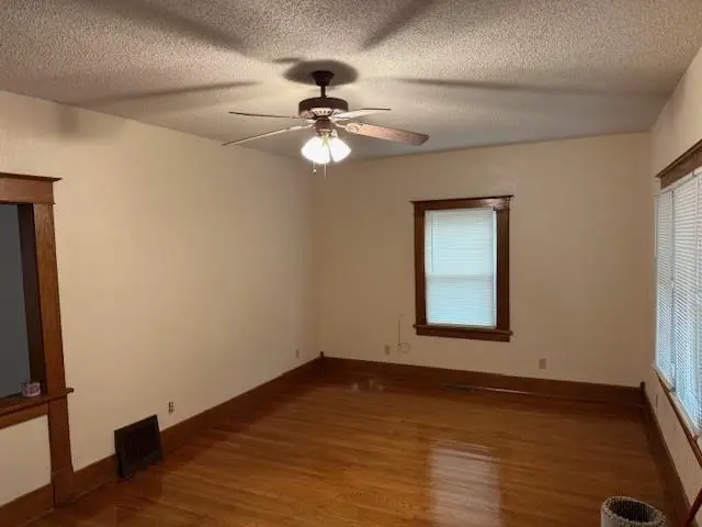 1520 S 20th Street, Saint Joseph, MO 64507 - Image #2