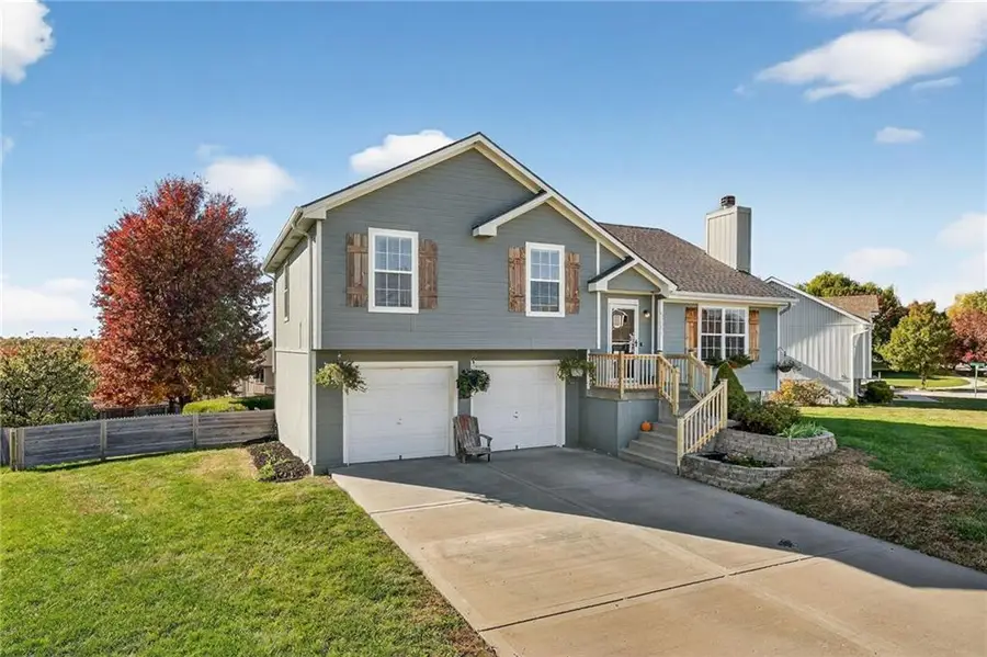 9305 NE Paw Paw Drive, Kansas City, MO 64157 - Image #2