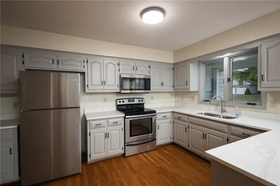 1105 SW 8th Terrace, Lees Summit, MO 64081 - Image #2