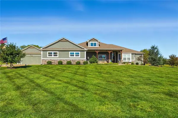 25000 E 101st Street, Lee's Summit, MO 64086