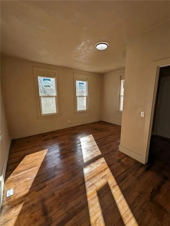 1618 Savannah Avenue, Saint Joseph, MO 64505 - Image #2