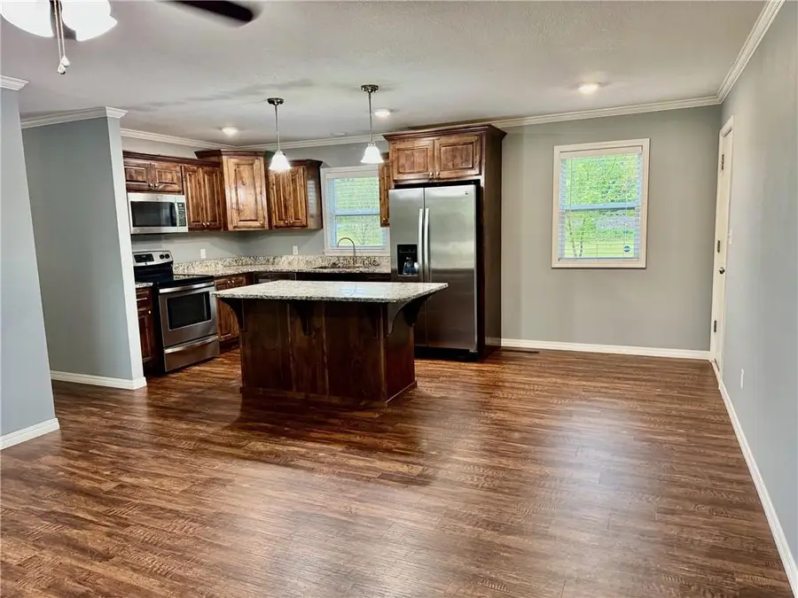 1421 S 15th Street, Parsons, KS 67357 - Image #2