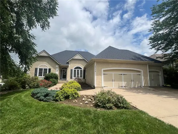 6098 W 295th Street, Louisburg, KS 66053