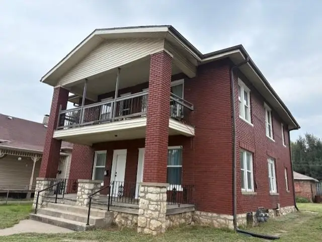 2311 S 10th Street, Saint Joseph, MO 64503 - Image #2