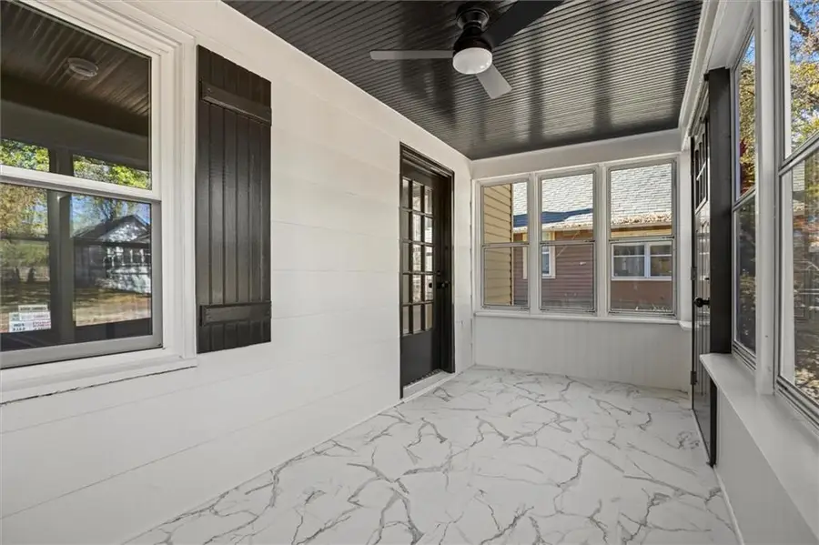 205 W 82nd Terrace, Kansas City, MO 64114 - Image #2