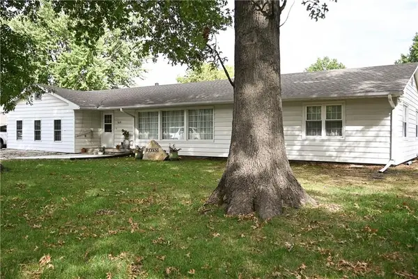 615 Pine Street, Wellsville, KS 66092