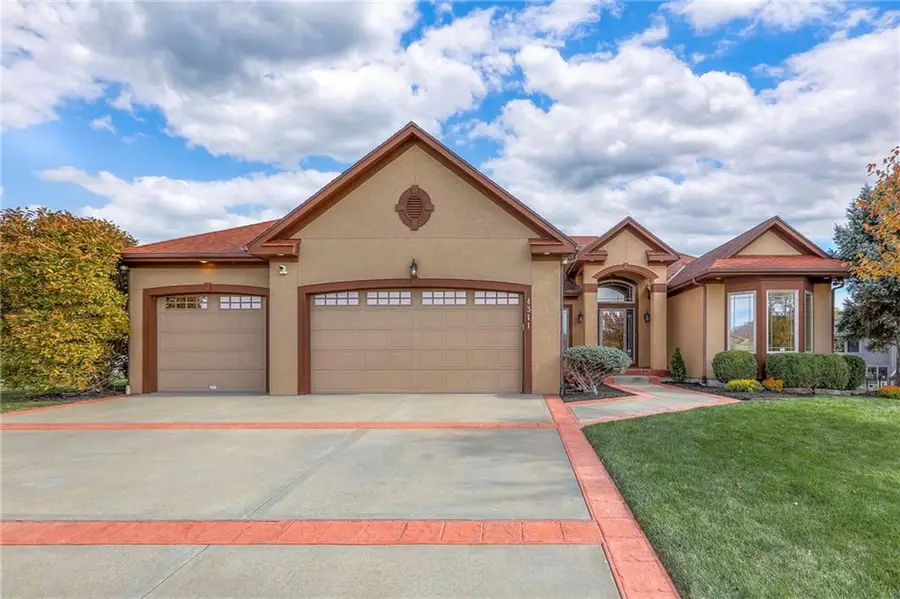 4311 N 141st Place, Basehor, KS 66007 - Image #2