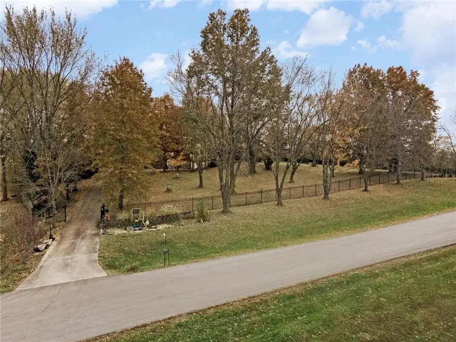 16115 Kountryridge Drive, Kearney, MO 64060 - Image #2