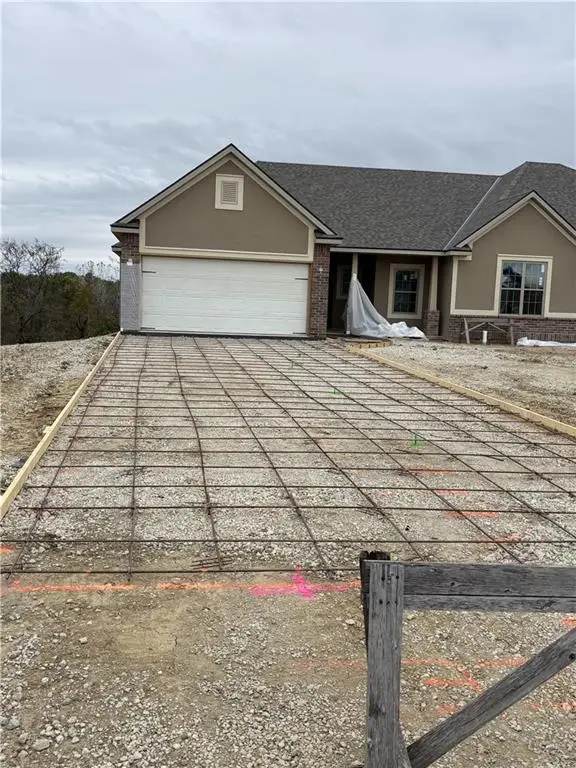 4903 Stonebridge Drive, St Joseph, MO 64505