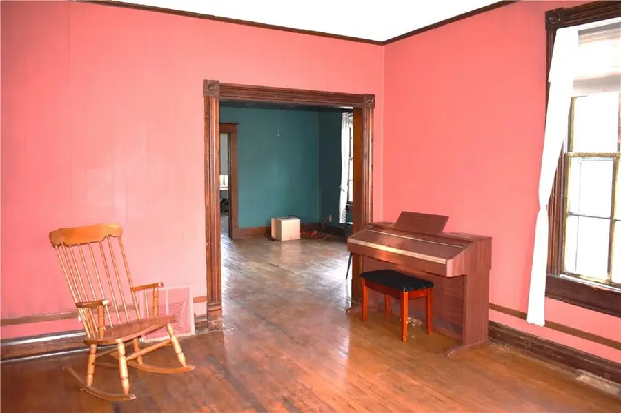 3215 Pickett Road, Saint Joseph, MO 64503 - Image #3