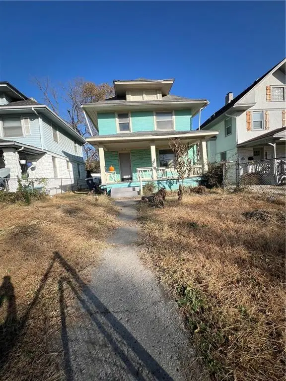 2008 E 36th Street, Kansas City, MO 64109 - Image #2