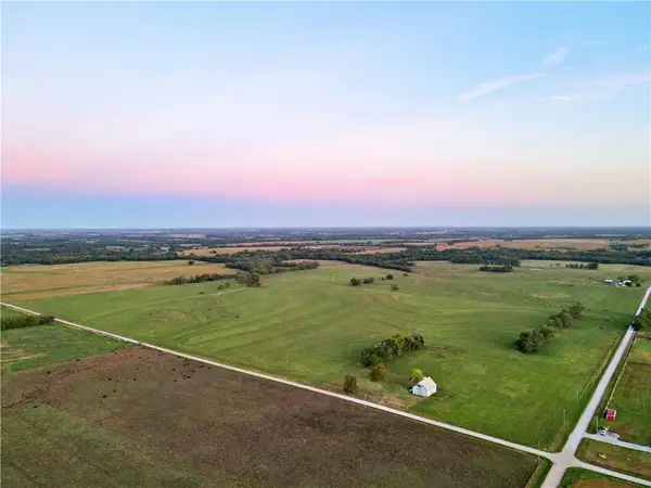 000 S 120th Street, Girard, KS 66743