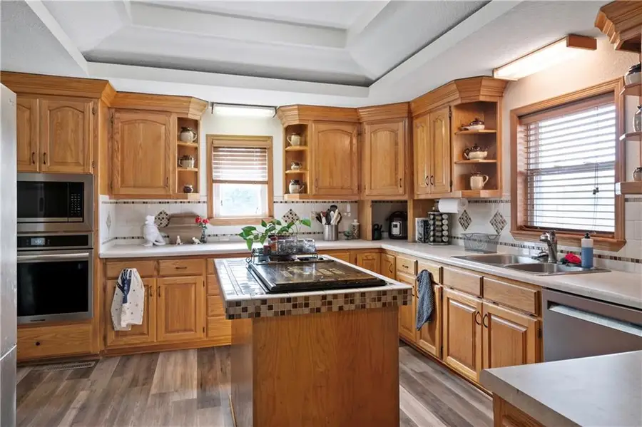 605 E 2nd Street, Dearborn, MO 64439 - Image #2