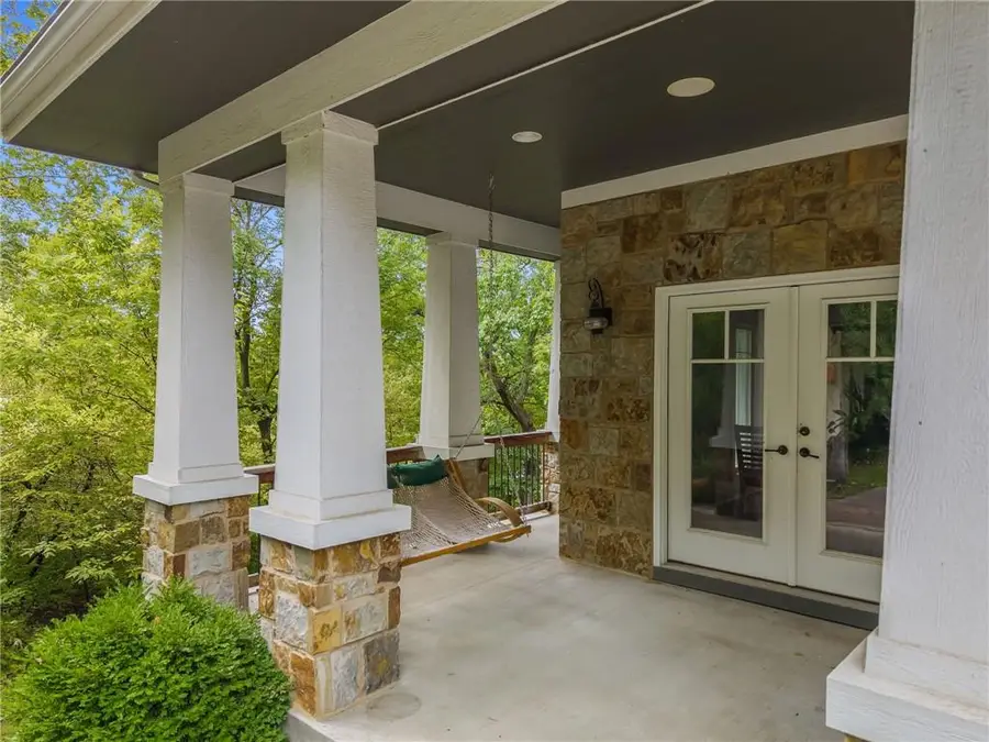 10750 NW Meadow Lane Circle, Parkville, MO 64152 - Image #3