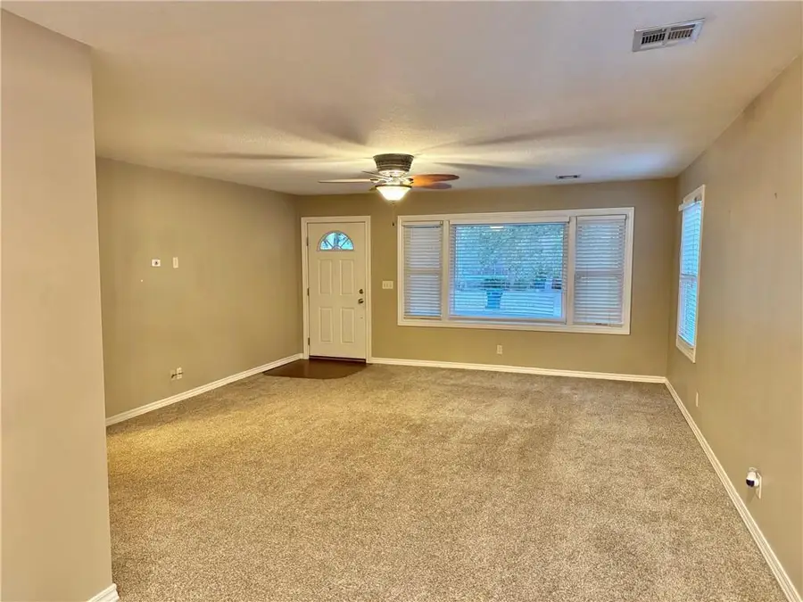 1911 S Locust Street, Pittsburg, KS 66762 - Image #2