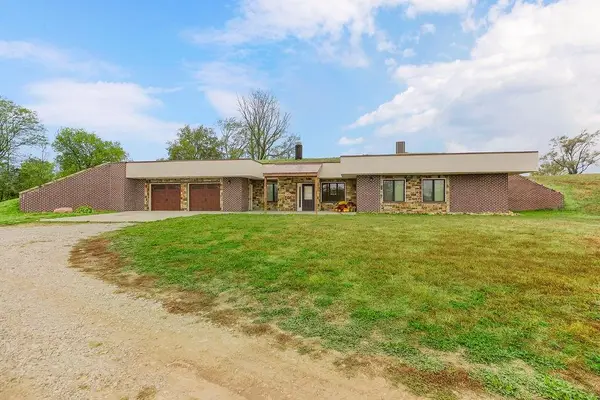 2635 Second Creek Road, Smithville, MO 64089