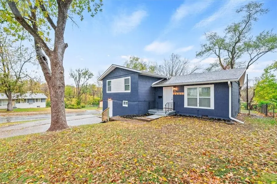 4601 Mersington Avenue, Kansas City, MO 64130 - Image #2