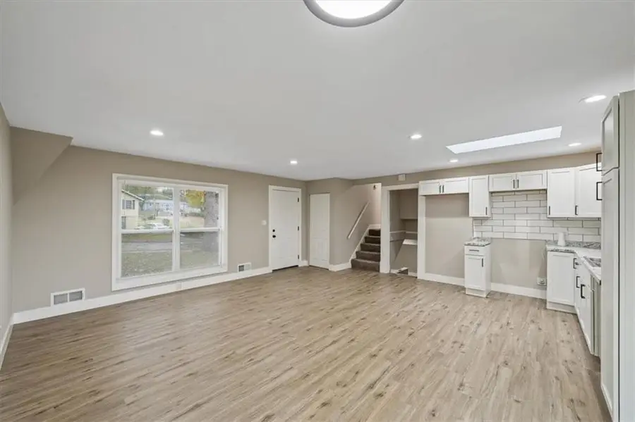 4601 Mersington Avenue, Kansas City, MO 64130 - Image #3