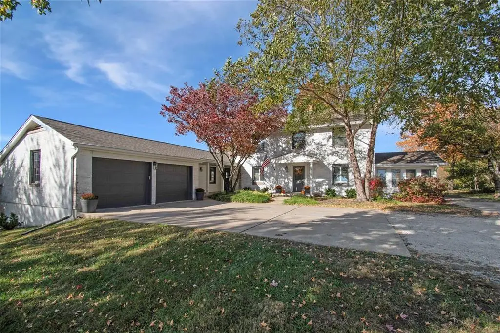 1002 E Hubach Hill Road, Raymore, MO 64083 - Image #1